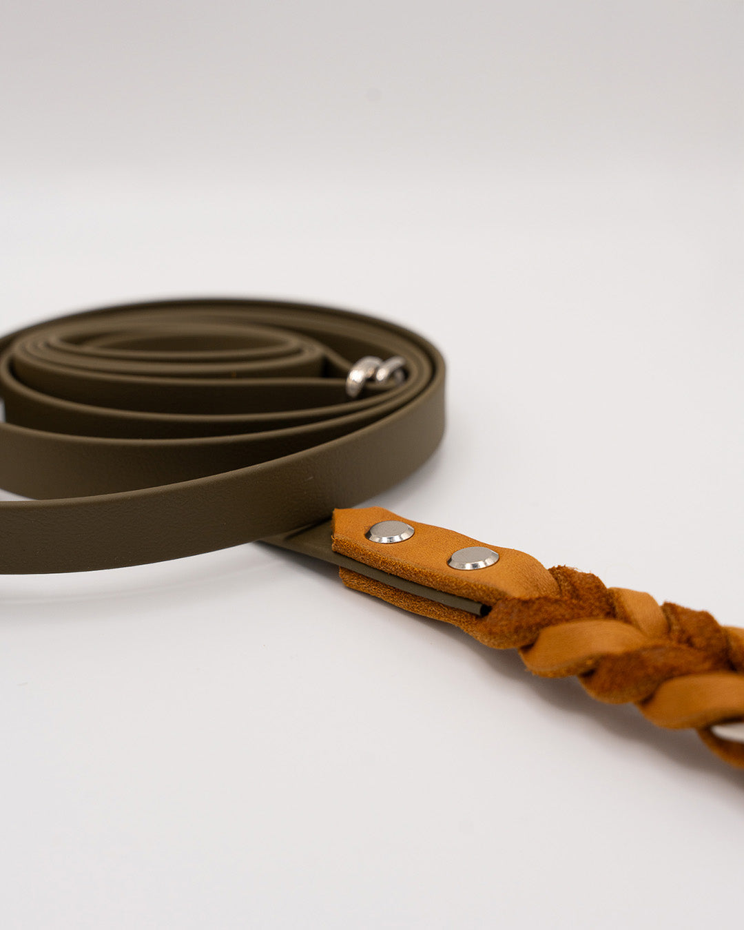 Noble Leine – Cognac x Oliv