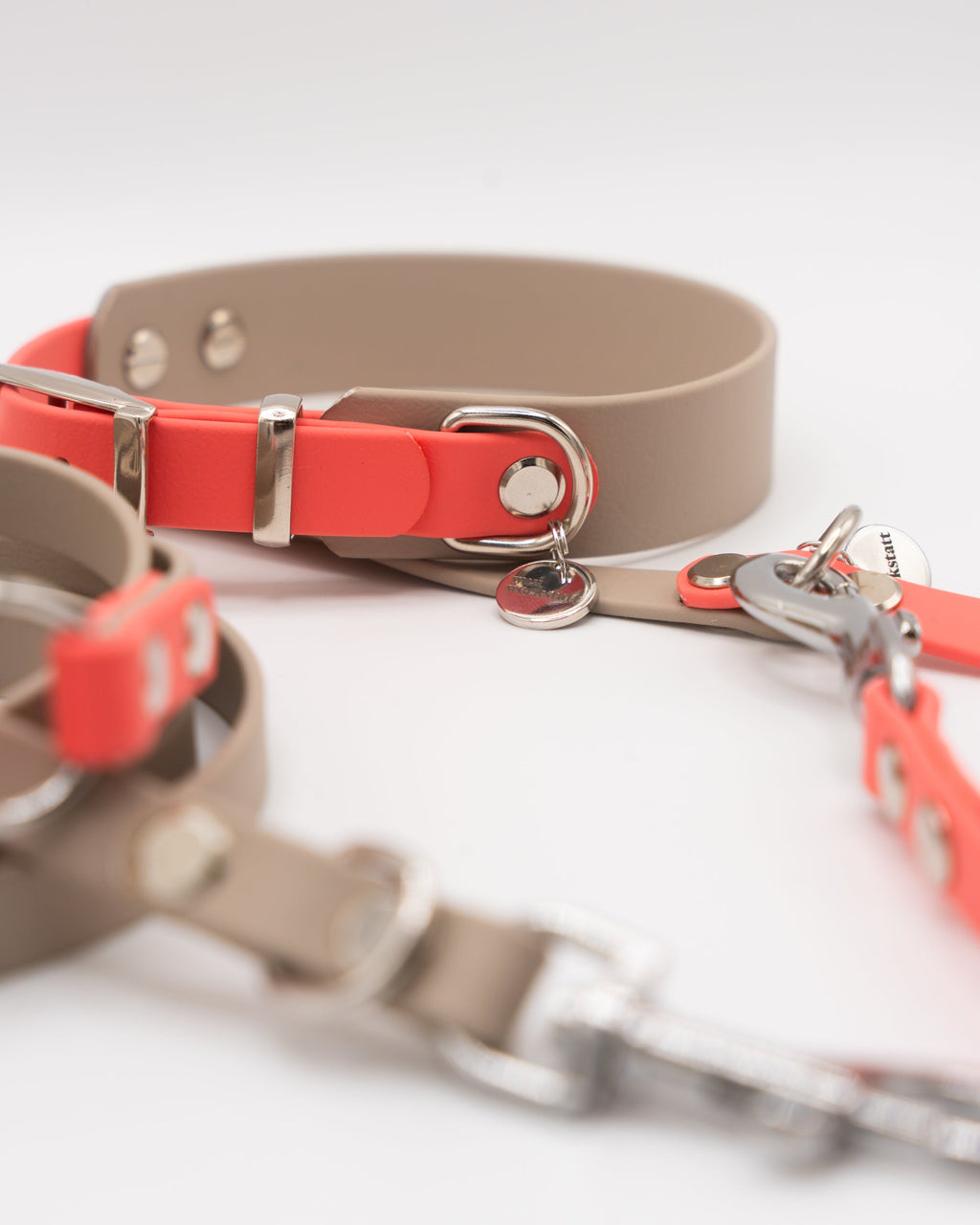 Adventure Halsband – Coral Dunes